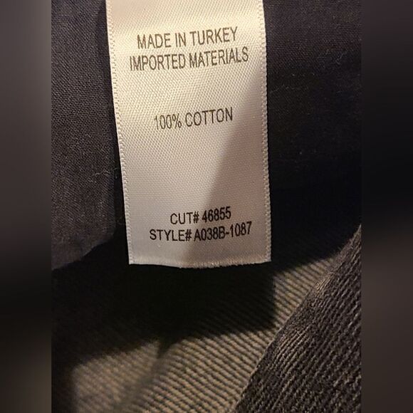 AGOLDE Premium Black Button Fly High Waist Shorts, Raw Hemline A038B-1087 | 30 - Picture 7 of 10